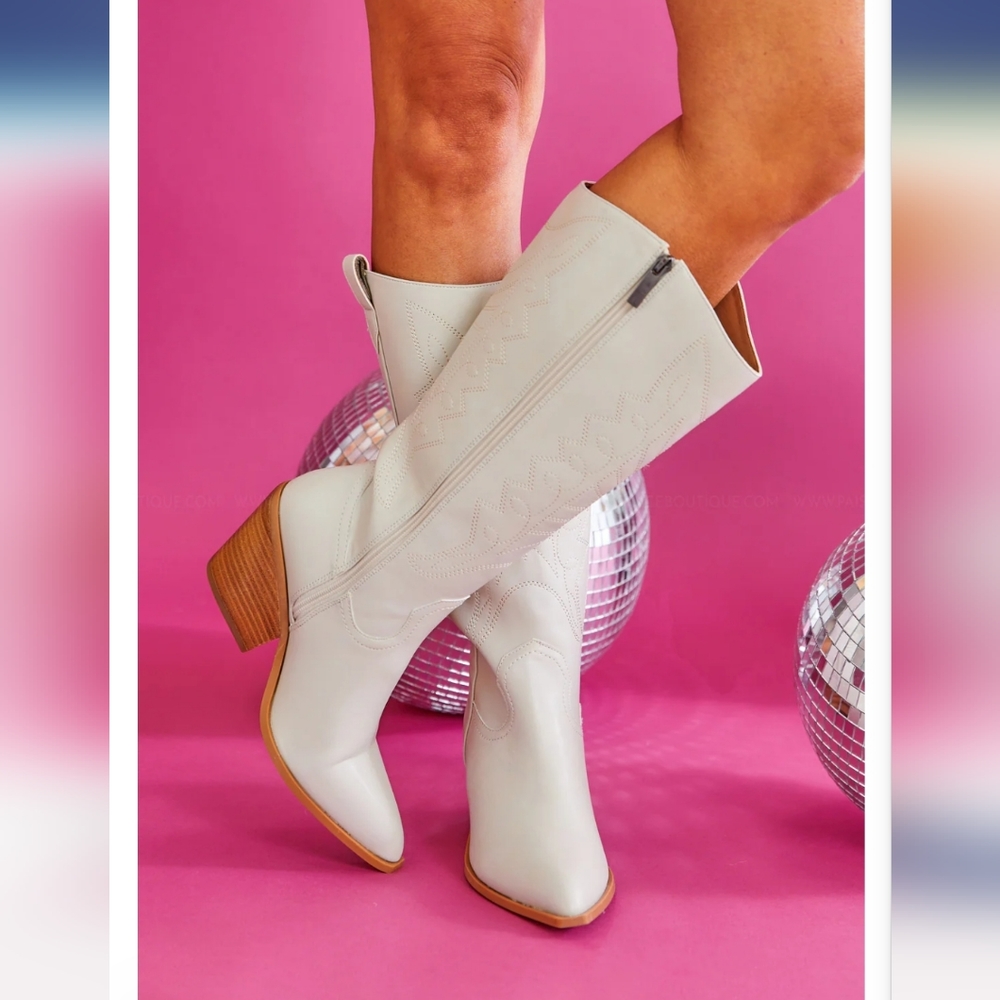 Corkys White Calf Howdy Boots